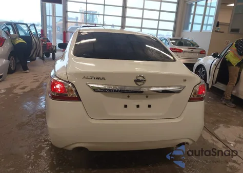 2015 Nissan Altima 2.5 S from USA, damaged, VIN 1N4AL3AP5FN913931